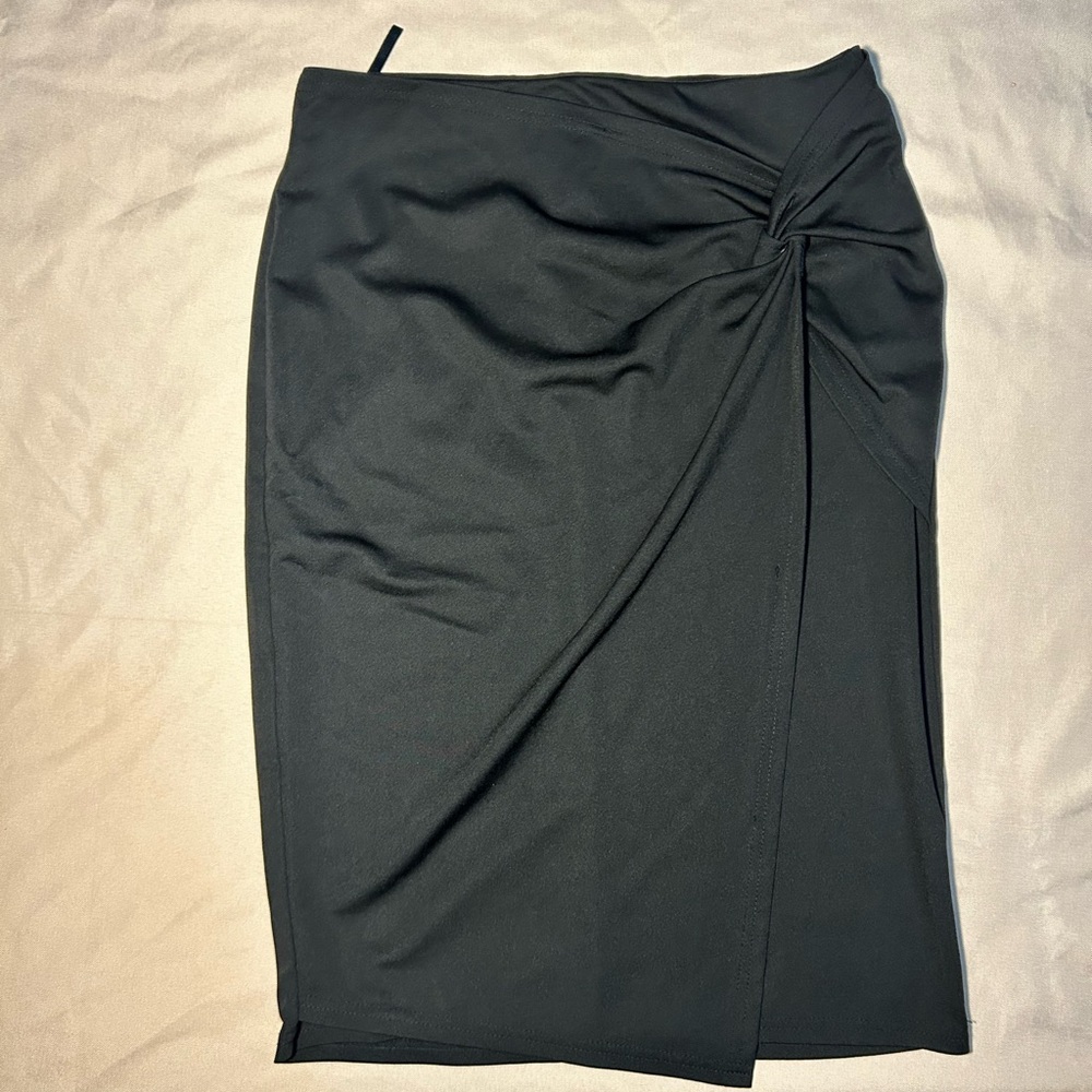 Elegant Black Women's Skirt